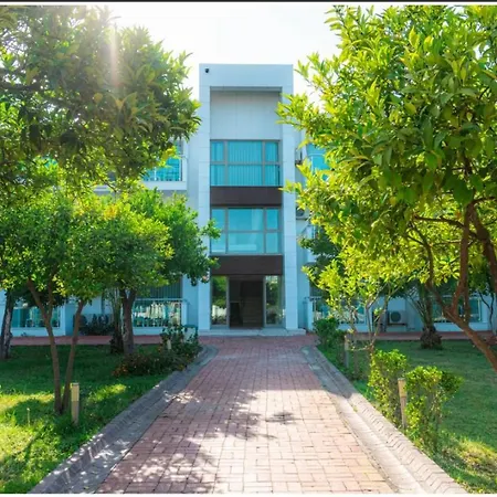 Omorfi Garden Resort-2